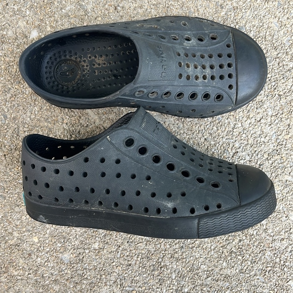 Native Black Sandals Slip-On Perforated Design - Picture 6 of 10